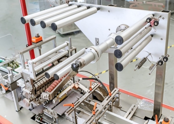 5kw Servo Cellophane Box Wrapping Machine , Lotion Over Wrapper Machine